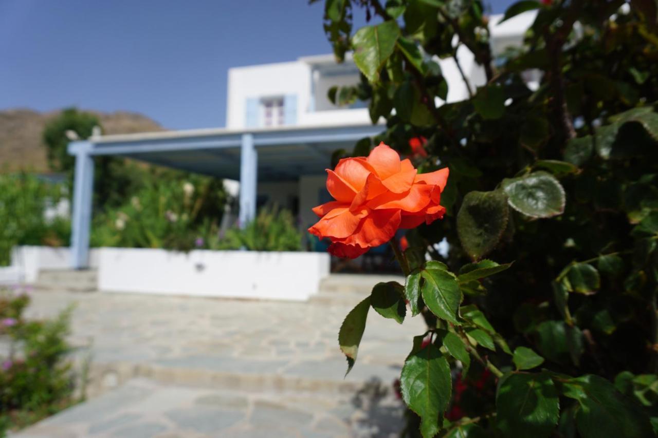 Galazio Seaside Apartments Livadakia Екстериор снимка