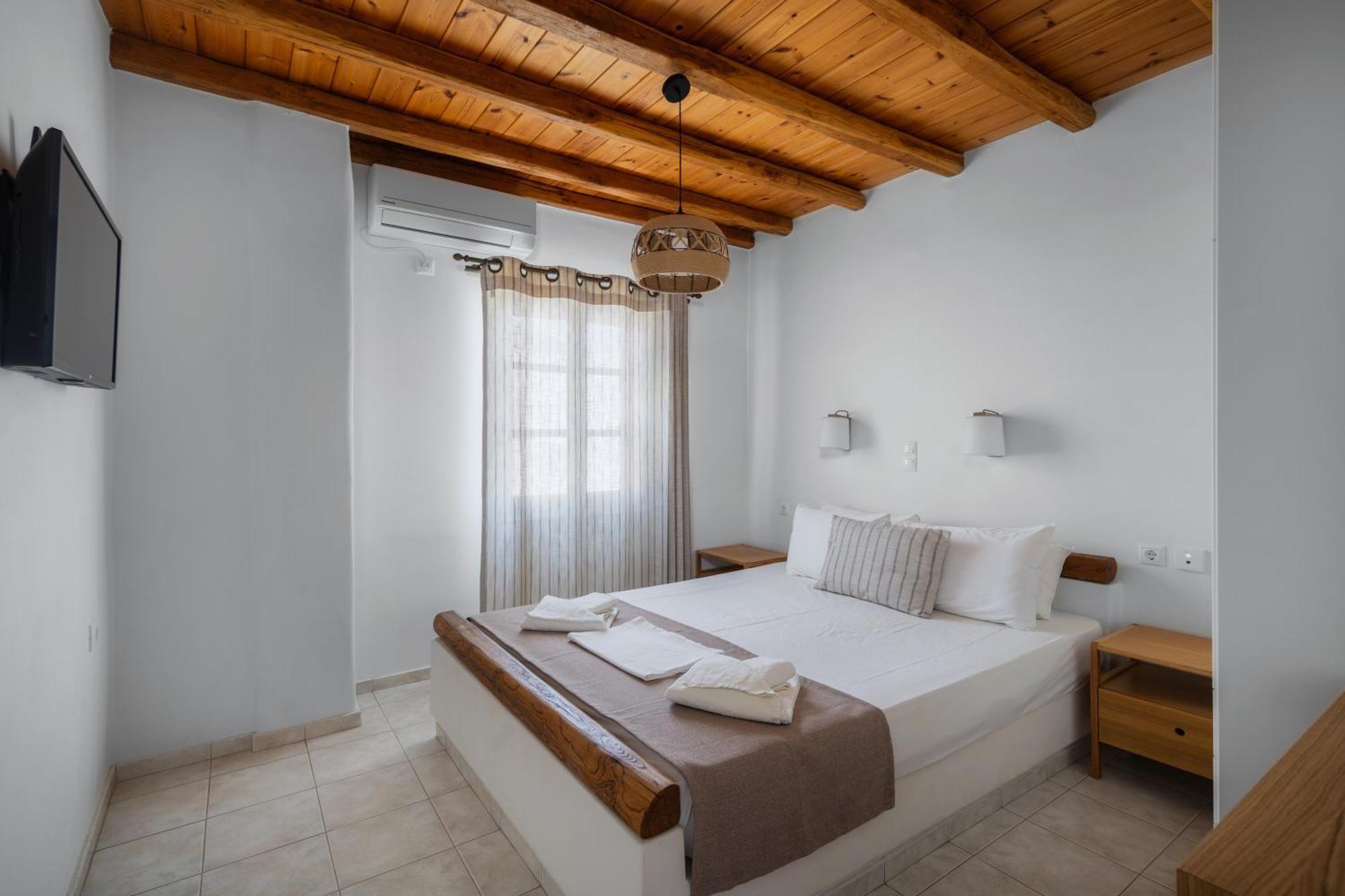 Galazio Seaside Apartments Livadakia Екстериор снимка