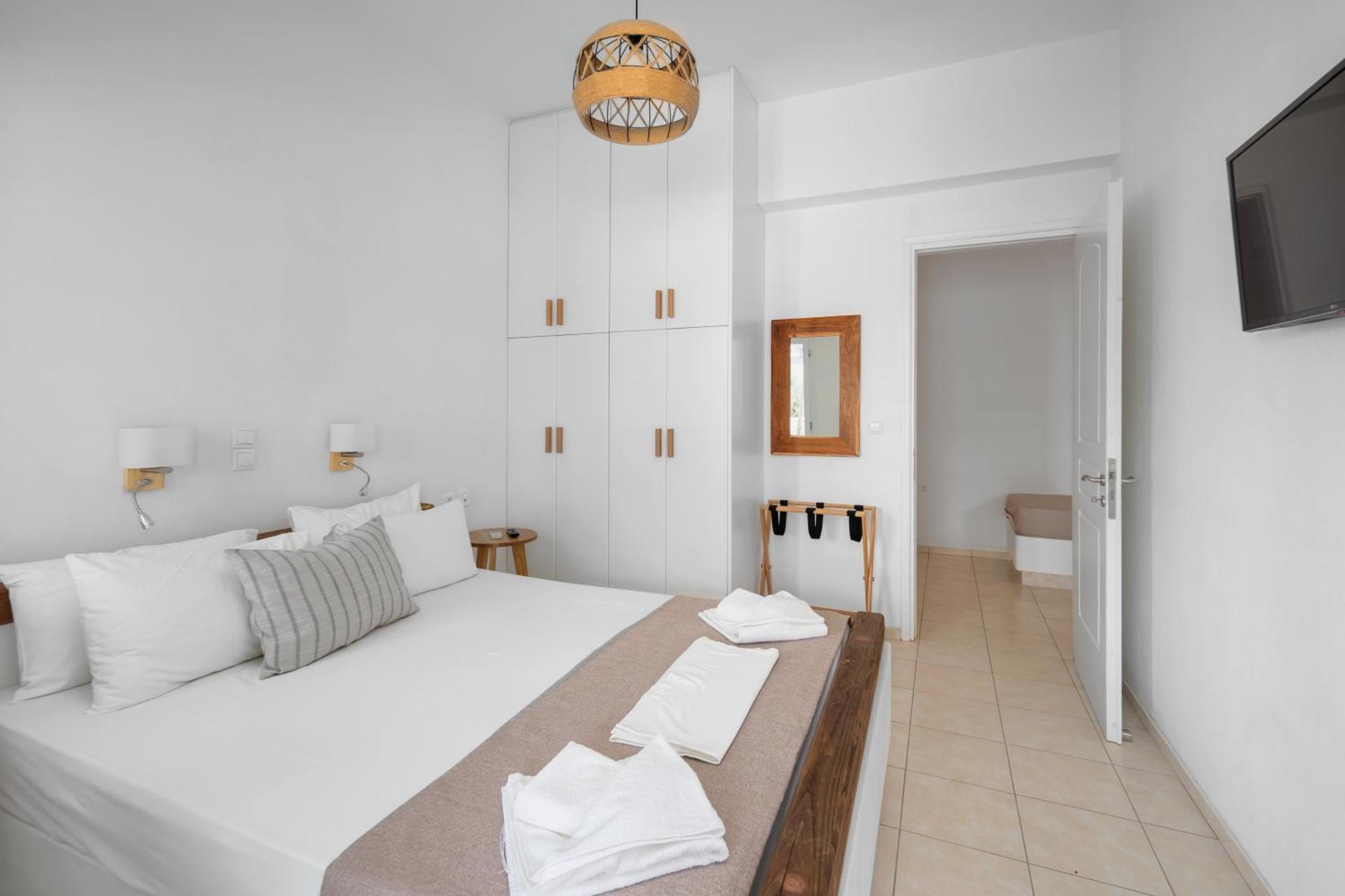 Galazio Seaside Apartments Livadakia Стая снимка