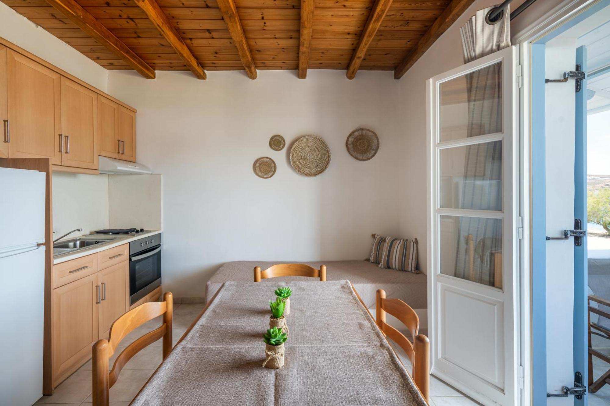 Galazio Seaside Apartments Livadakia Екстериор снимка
