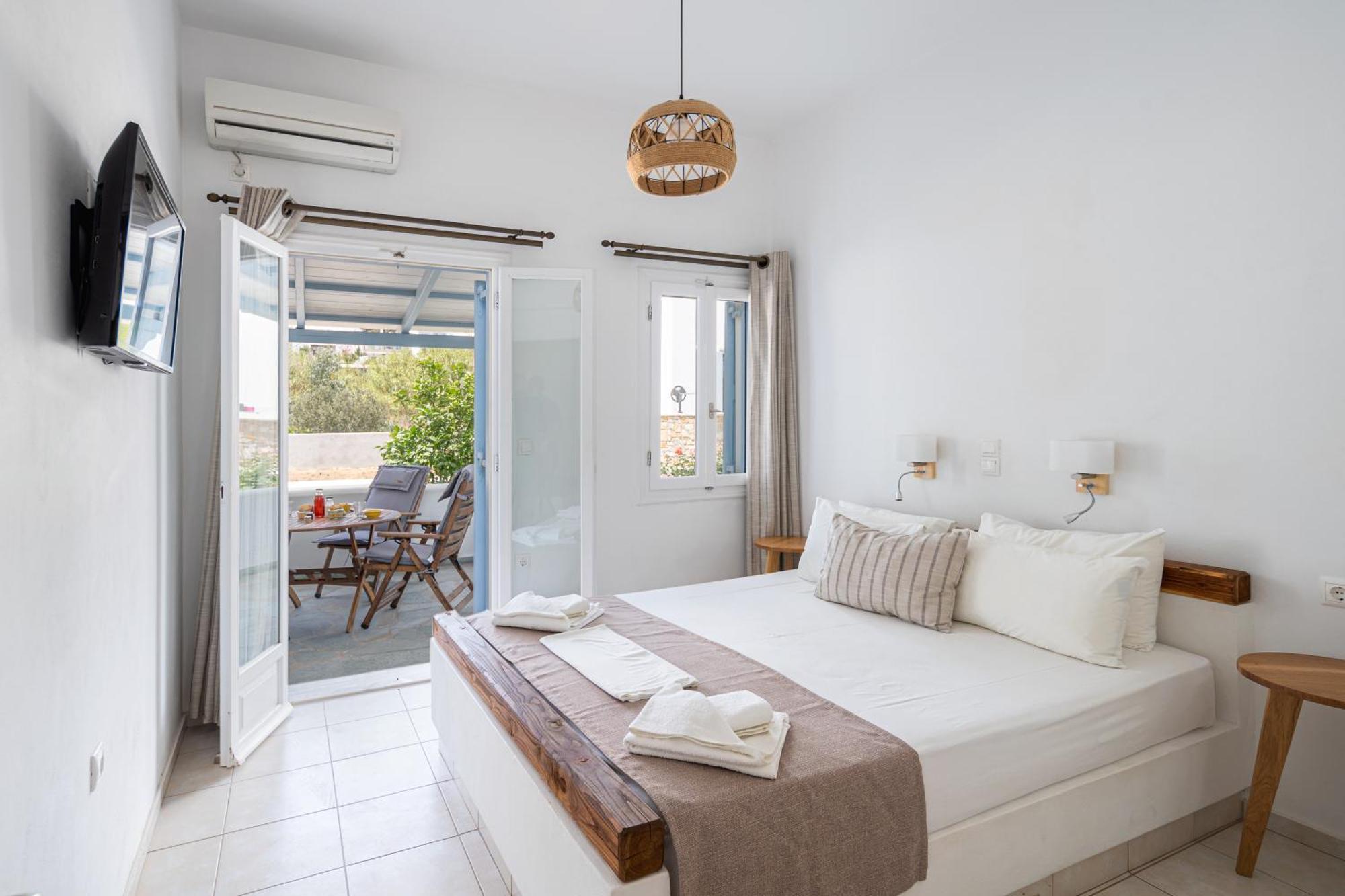 Galazio Seaside Apartments Livadakia Екстериор снимка