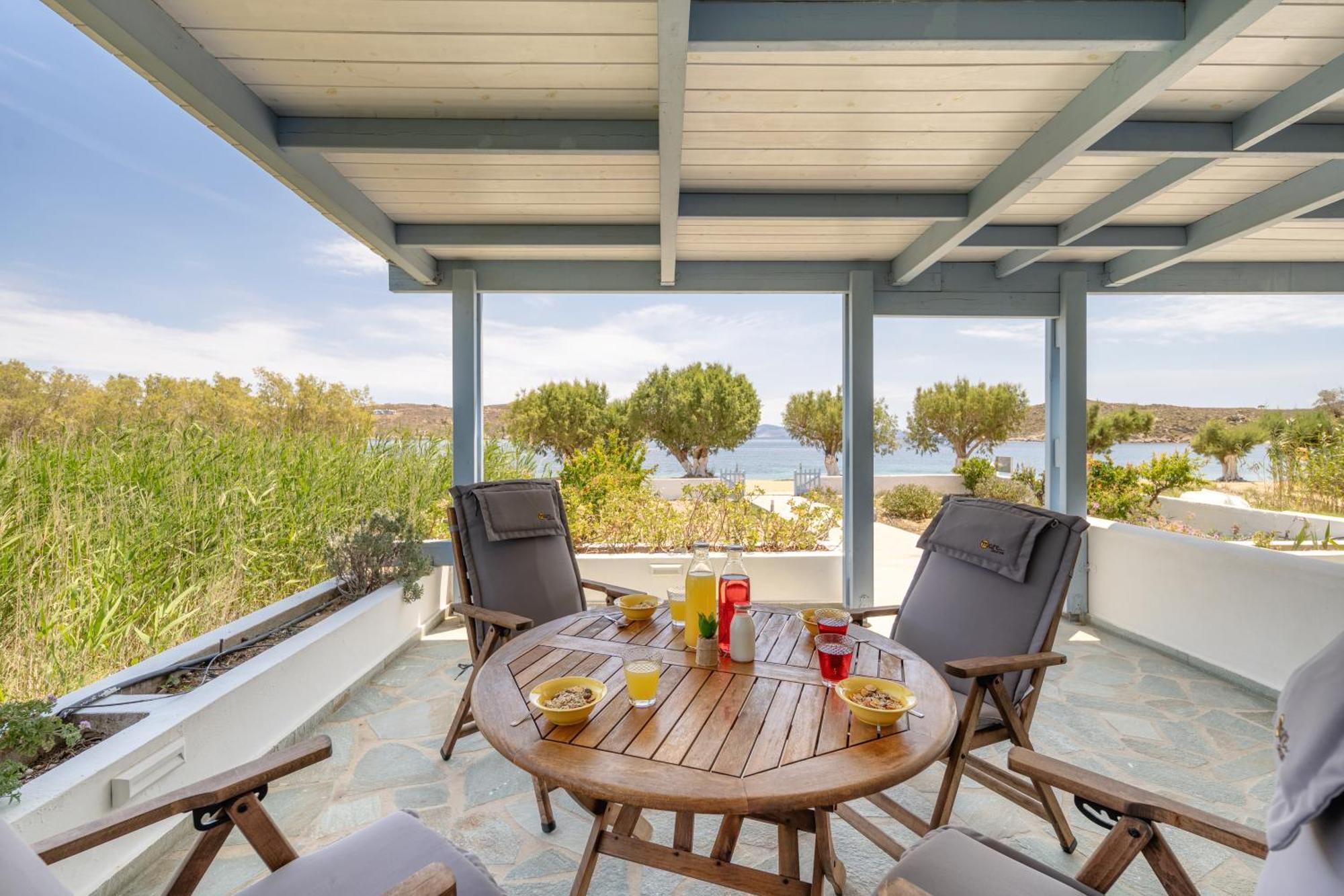 Galazio Seaside Apartments Livadakia Екстериор снимка